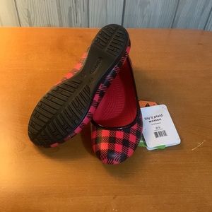 NWT CROCS | Lily LJ Buffalo Plaid Flats | Womens Size 9